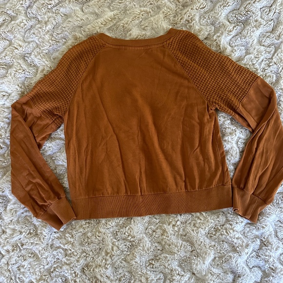 LUQ Fall sweater - Picture 3 of 4